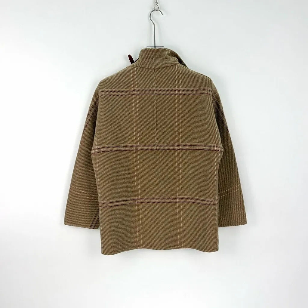 Hermès Brown Cashmere Coat Brown Cashmere Never worn, with tag - Model View