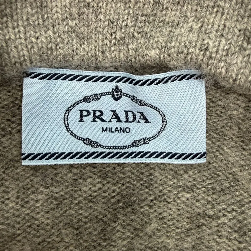 Prada Grey Cashmere Knitwear Grey Cashmere Never worn, with tag - Box View