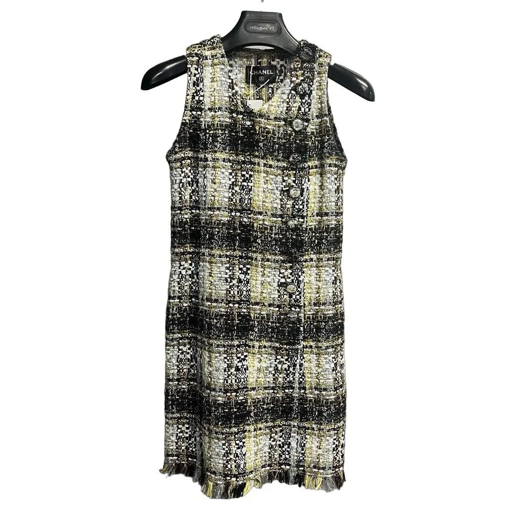 Chanel Tweed Dress MultiColor Tweed Never worn - Front View