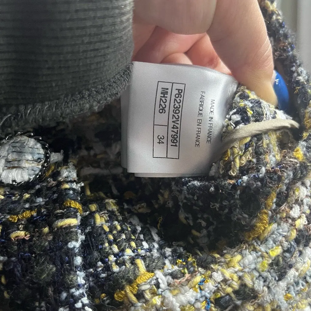 Chanel Tweed Dress MultiColor Tweed Never worn - Model View