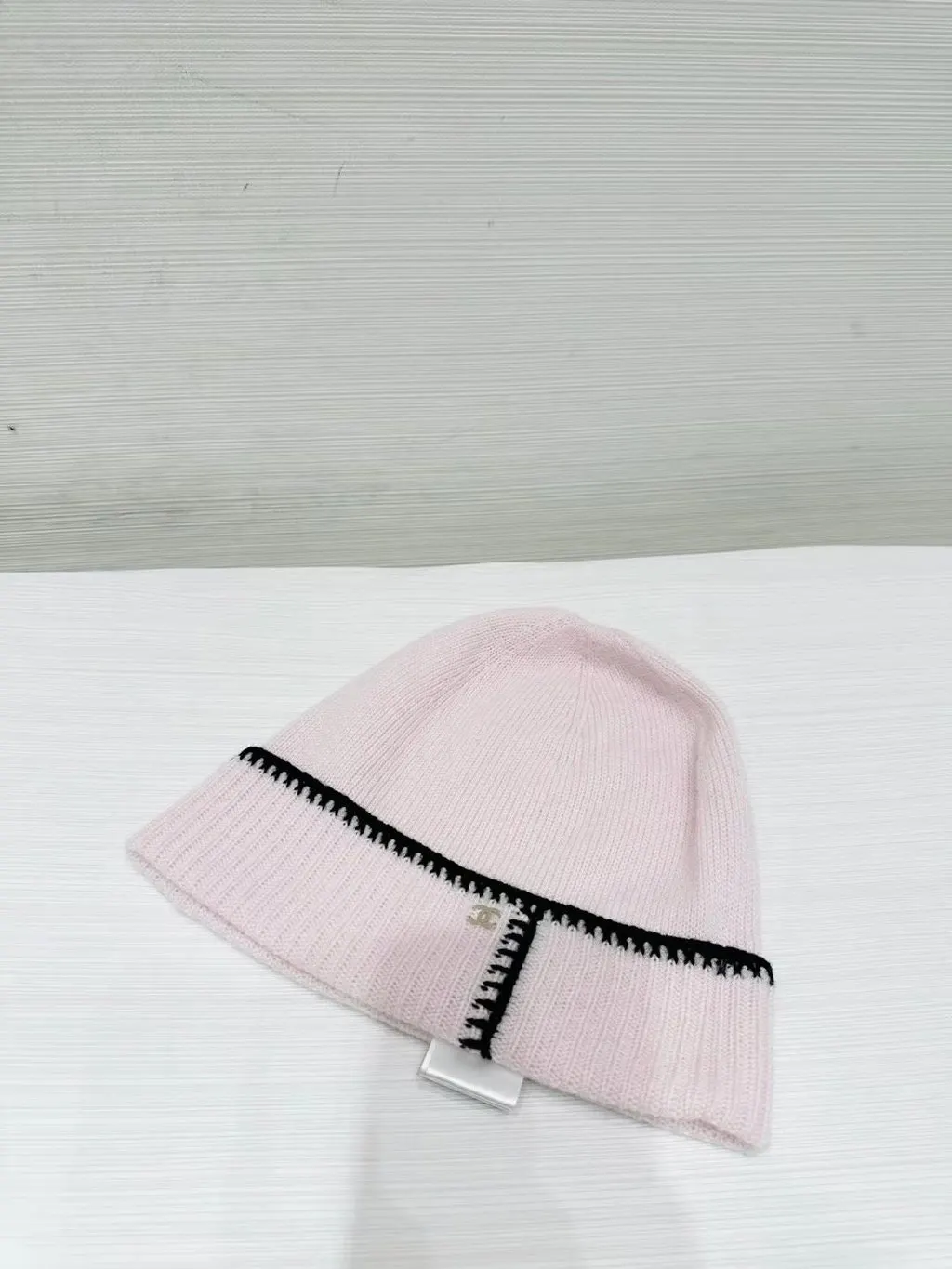 Chanel Pink Wool Hat Pink Wool Never worn - Inside View