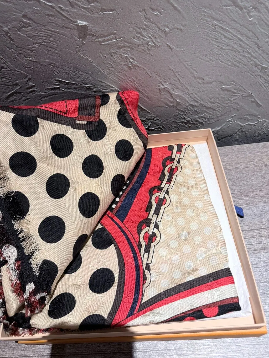 Louis Vuitton Silk Scarf MultiColor Silk Never worn - Model View