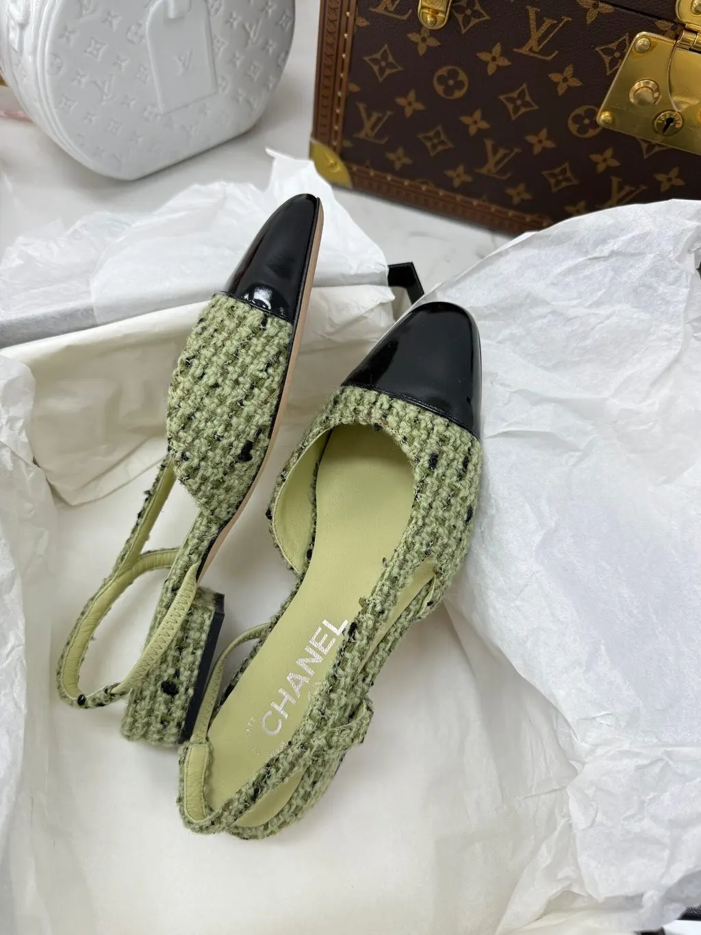 Chanel Green Tweed Flat Shoes Green Tweed Very good - Inside View