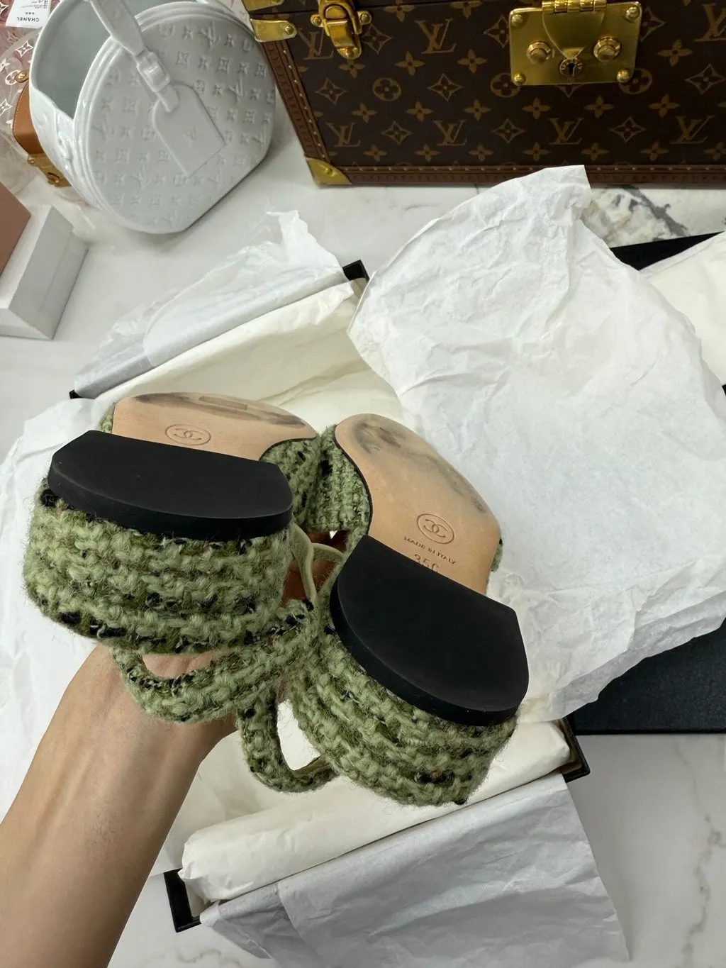 Chanel Green Tweed Flat Shoes Green Tweed Very good - Box View