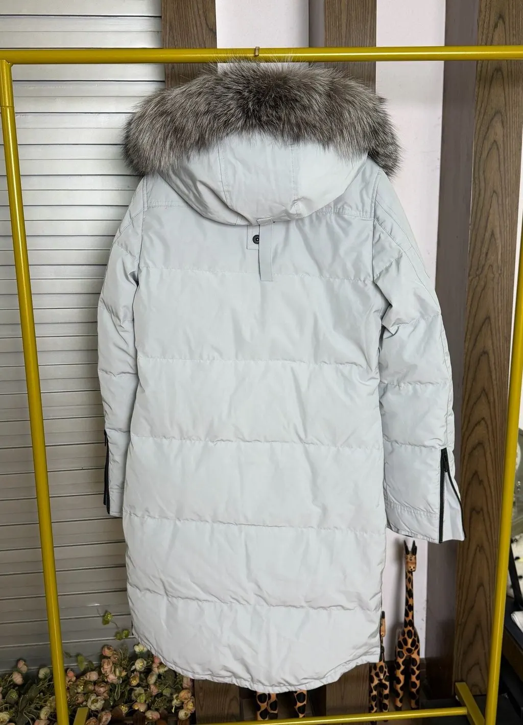 Unsigned Silver Polyester Coat Silver Polyester Very good - Back View