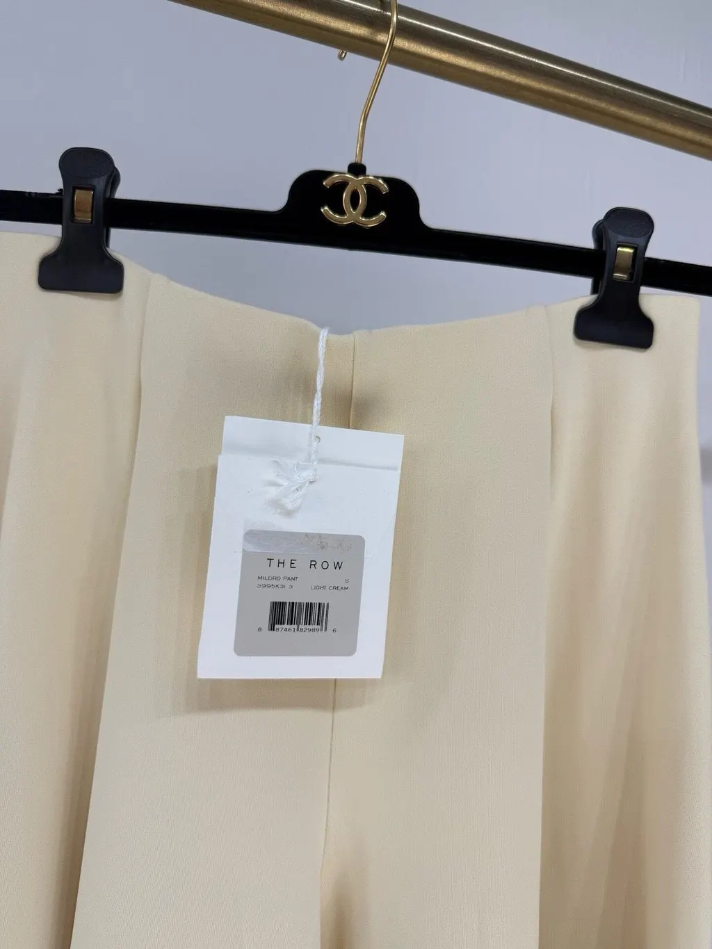 The Row Yellow Viscose Trousers Yellow Viscose Never worn, with tag - Model View