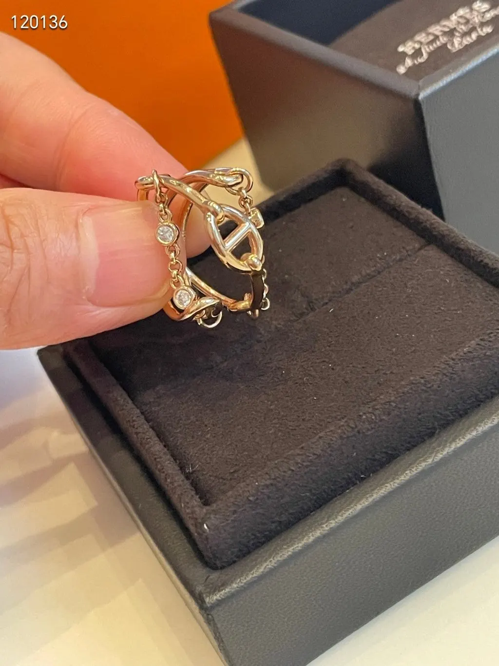 Hermès Gold Yellow Ring Gold Very good - Model View
