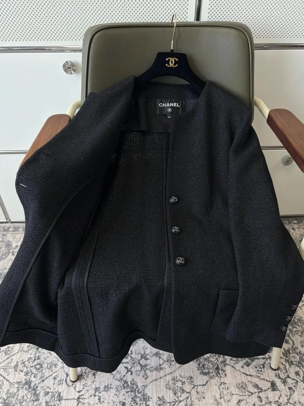Chanel 21C Black Silk Jacket Black Silk Very good - Inside View
