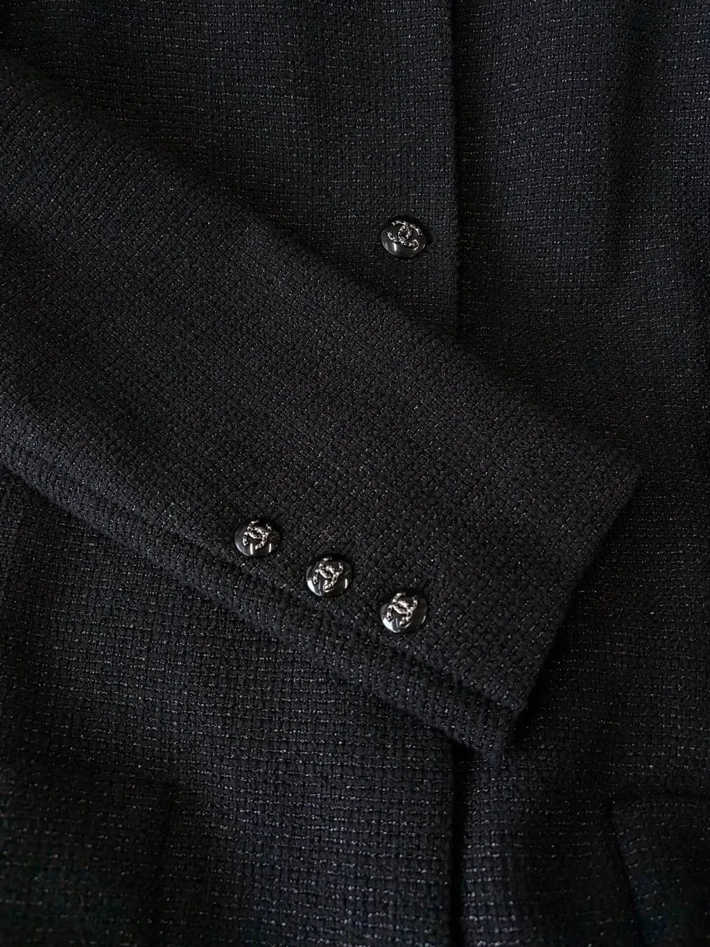 Chanel 21C Black Silk Jacket Black Silk Very good - Model View