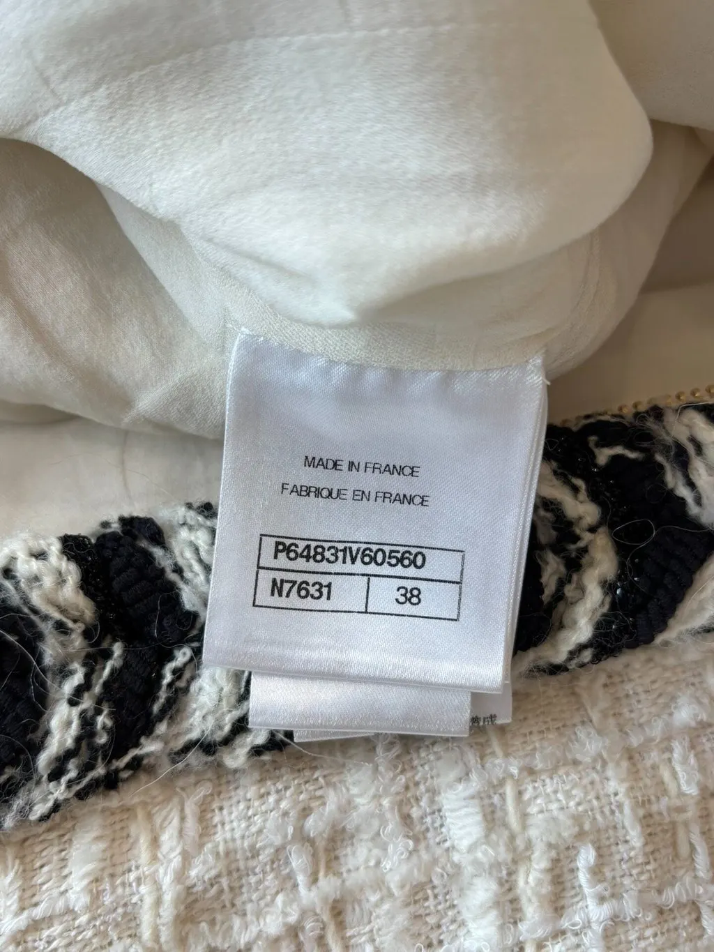 Chanel Tweed Jacket MultiColor Tweed Very good - Model View