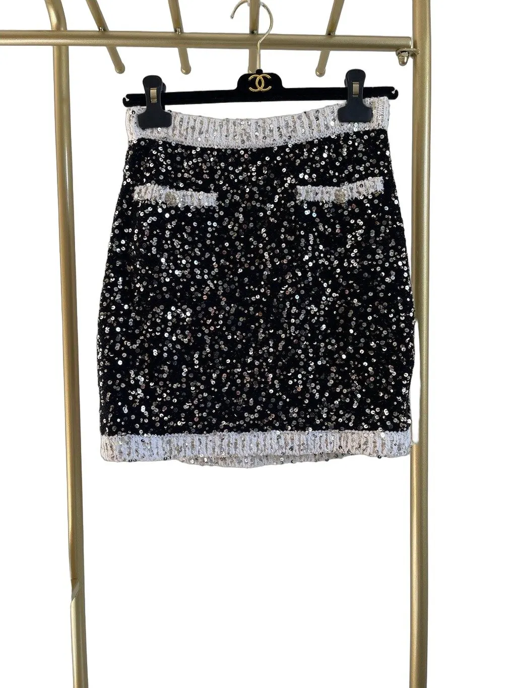 Chanel 23C Black Embellished Skirt Black Very good - Front View