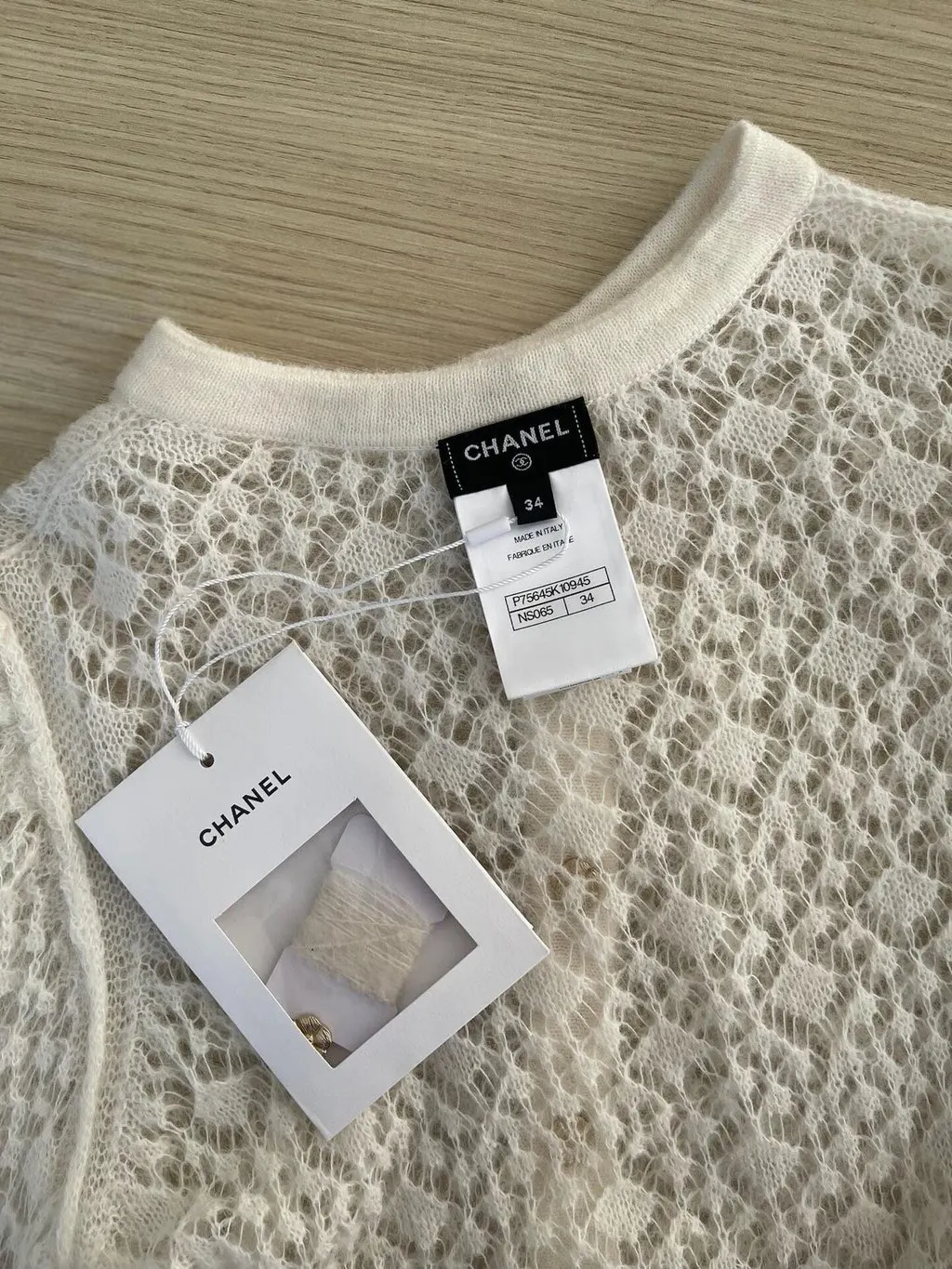 Chanel 23K White Cashmere Knitwear White Cashmere Never worn, with tag - Inside View