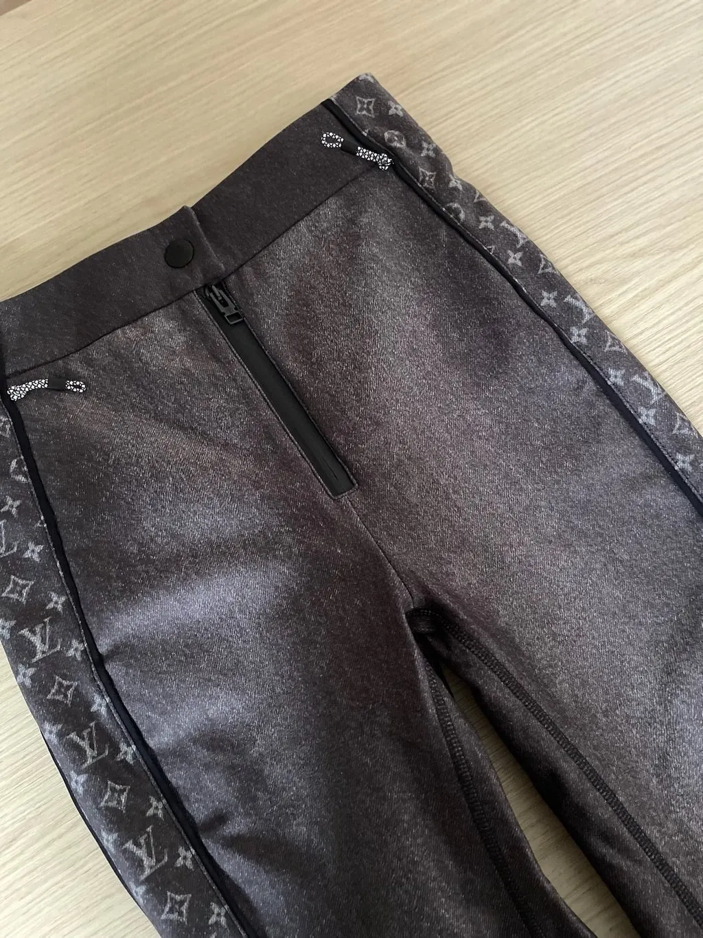 Louis Vuitton SKI Denim Jeans MultiColor Denim Very good - Model View