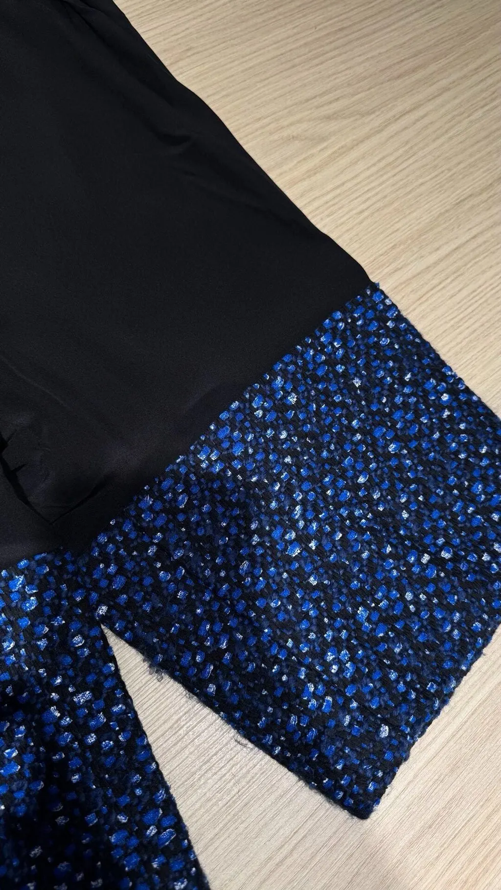 Chanel Wool Trousers MultiColor Wool Very good - Model View