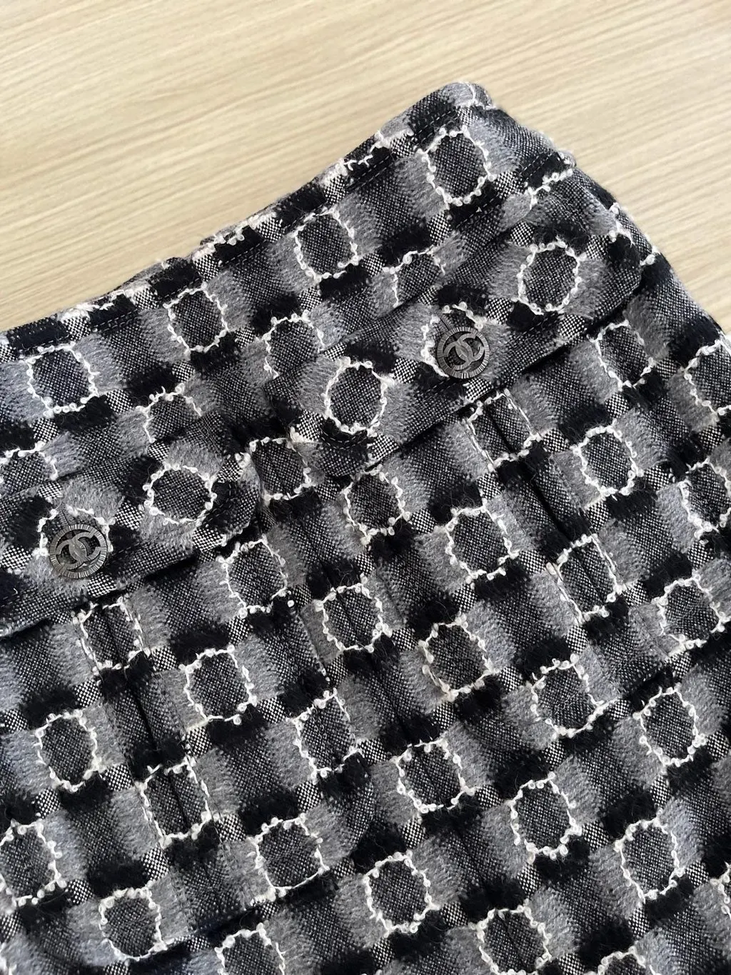 Chanel Tweed Skirt MultiColor Tweed Very good - Box View