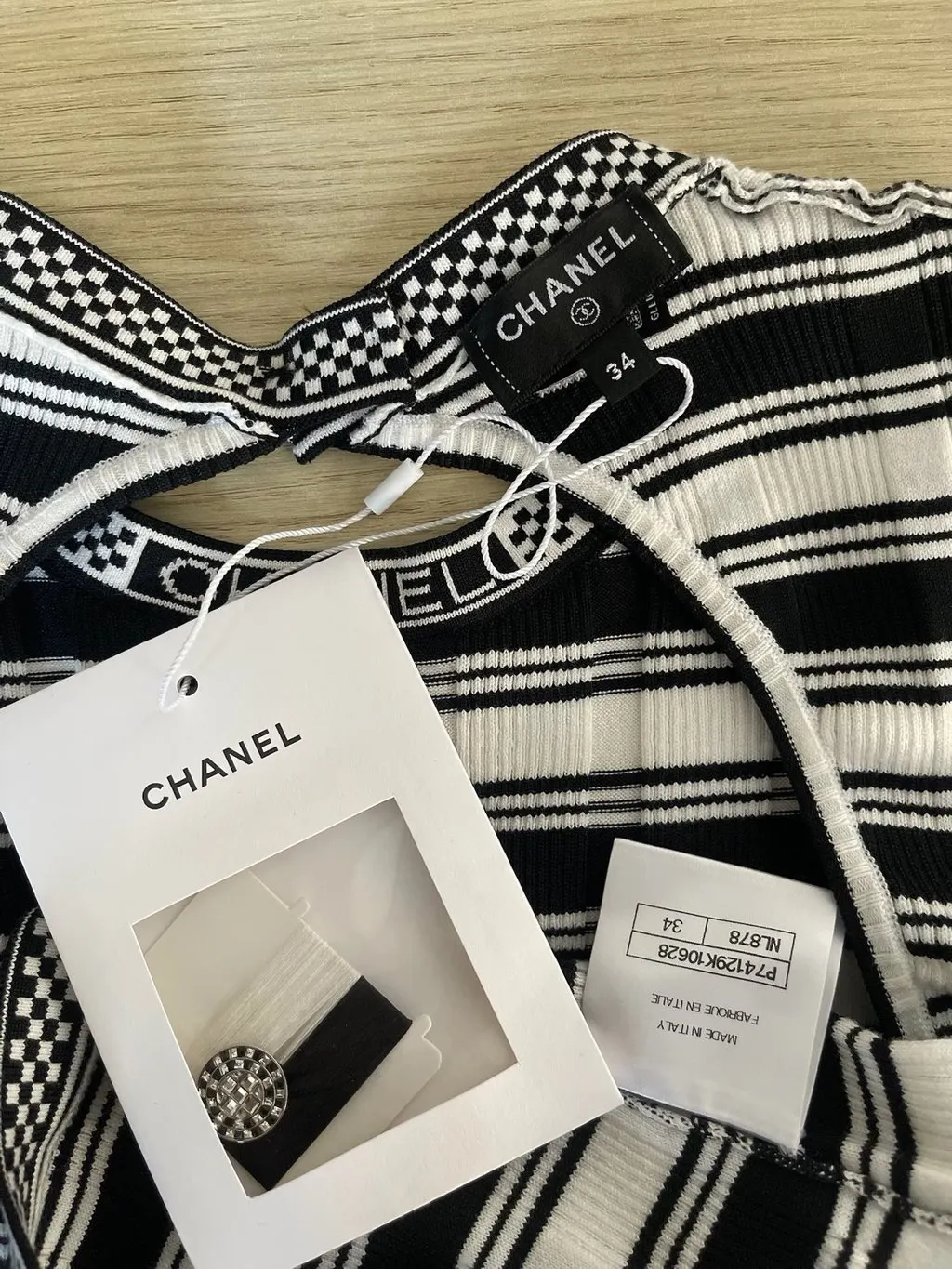 Chanel 23C Silk Top MultiColor Silk Never worn, with tag - Inside View
