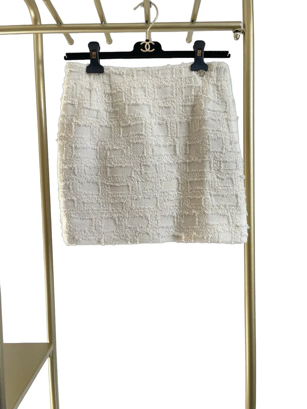 Chanel 23B White Tweed Skirt White Tweed Very good - Front View