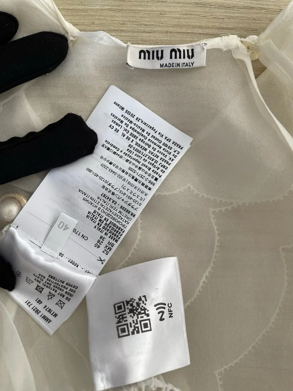 Miu Miu Silk Top MultiColor Silk Very good - Inside View