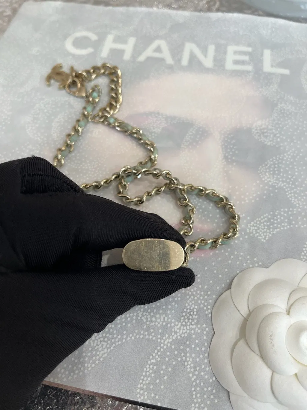 Chanel Green Leather Necklace Green Leather Very good - Box View
