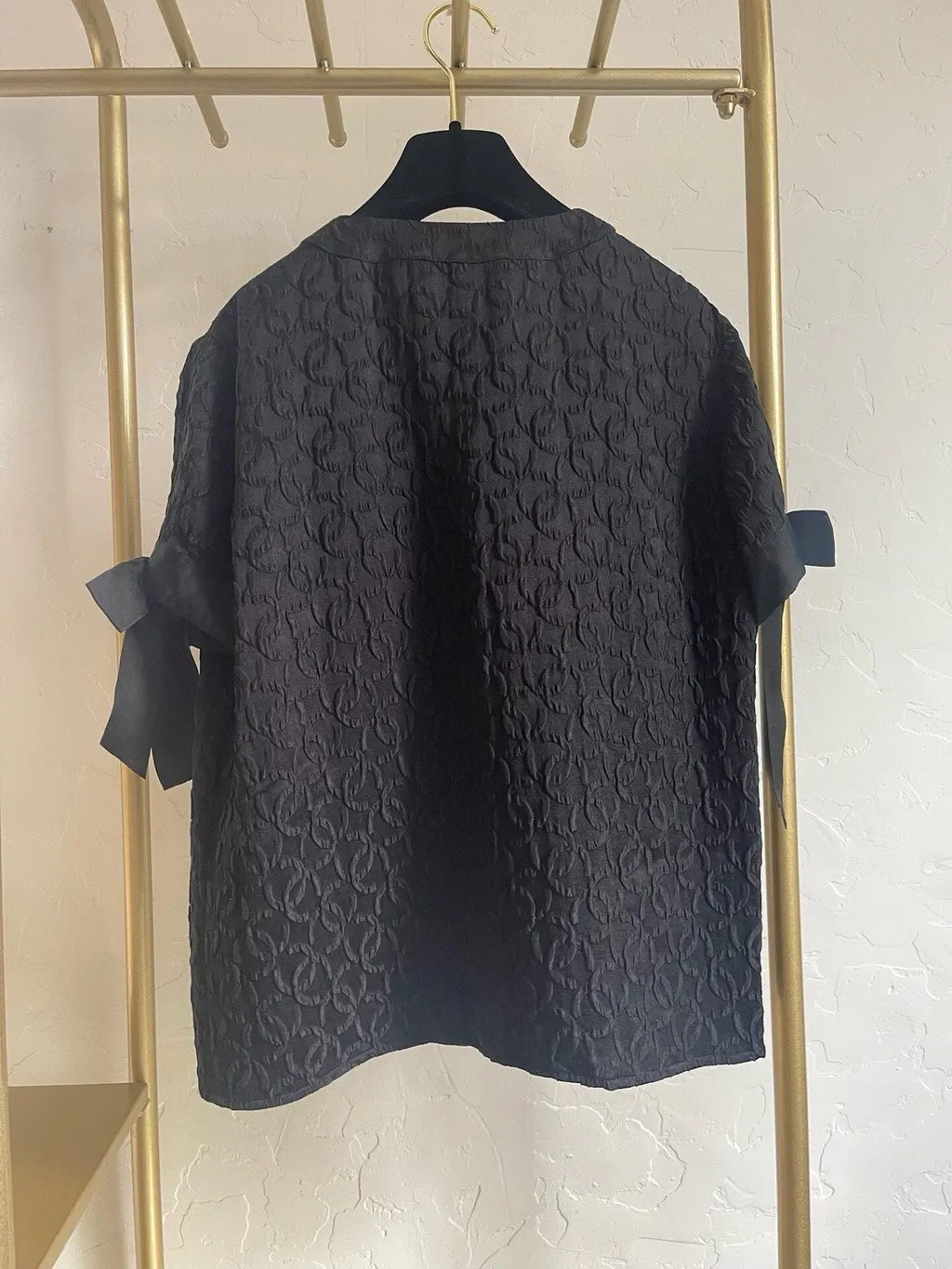 Chanel 25K Black Silk Top Black Silk Very good - Back View