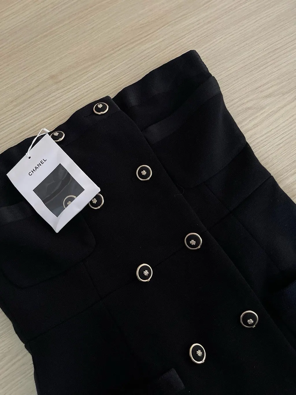 Chanel 20A Métiers D'art Black Silk Dress Black Silk Never worn, with tag - Model View