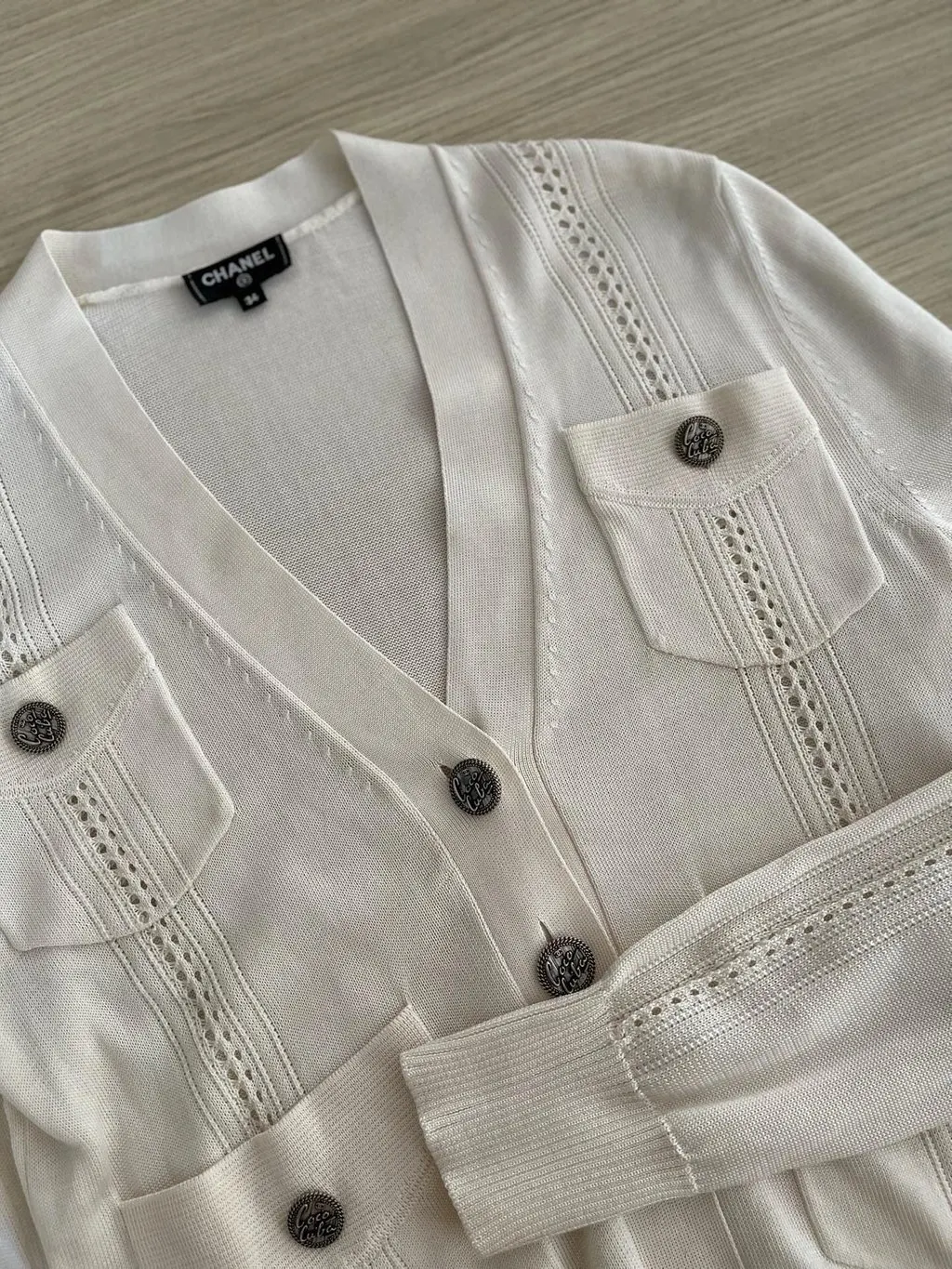 Chanel Cuba Beige Wool Knitwear Beige Wool Very good - Model View