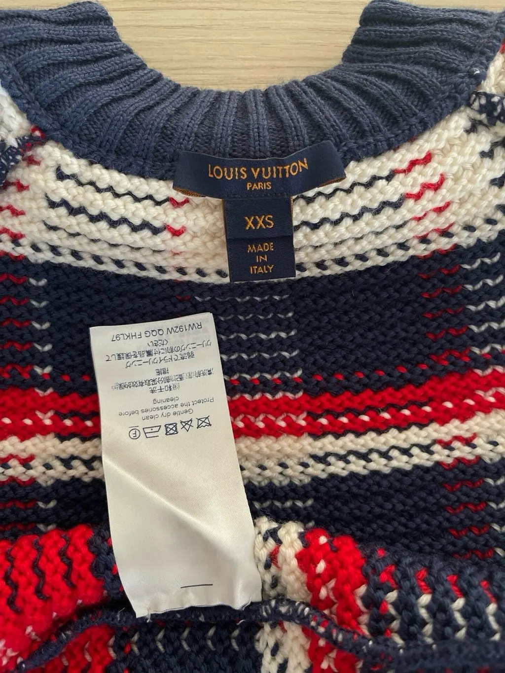 Louis Vuitton Wool Knitwear MultiColor Wool Very good - Inside View