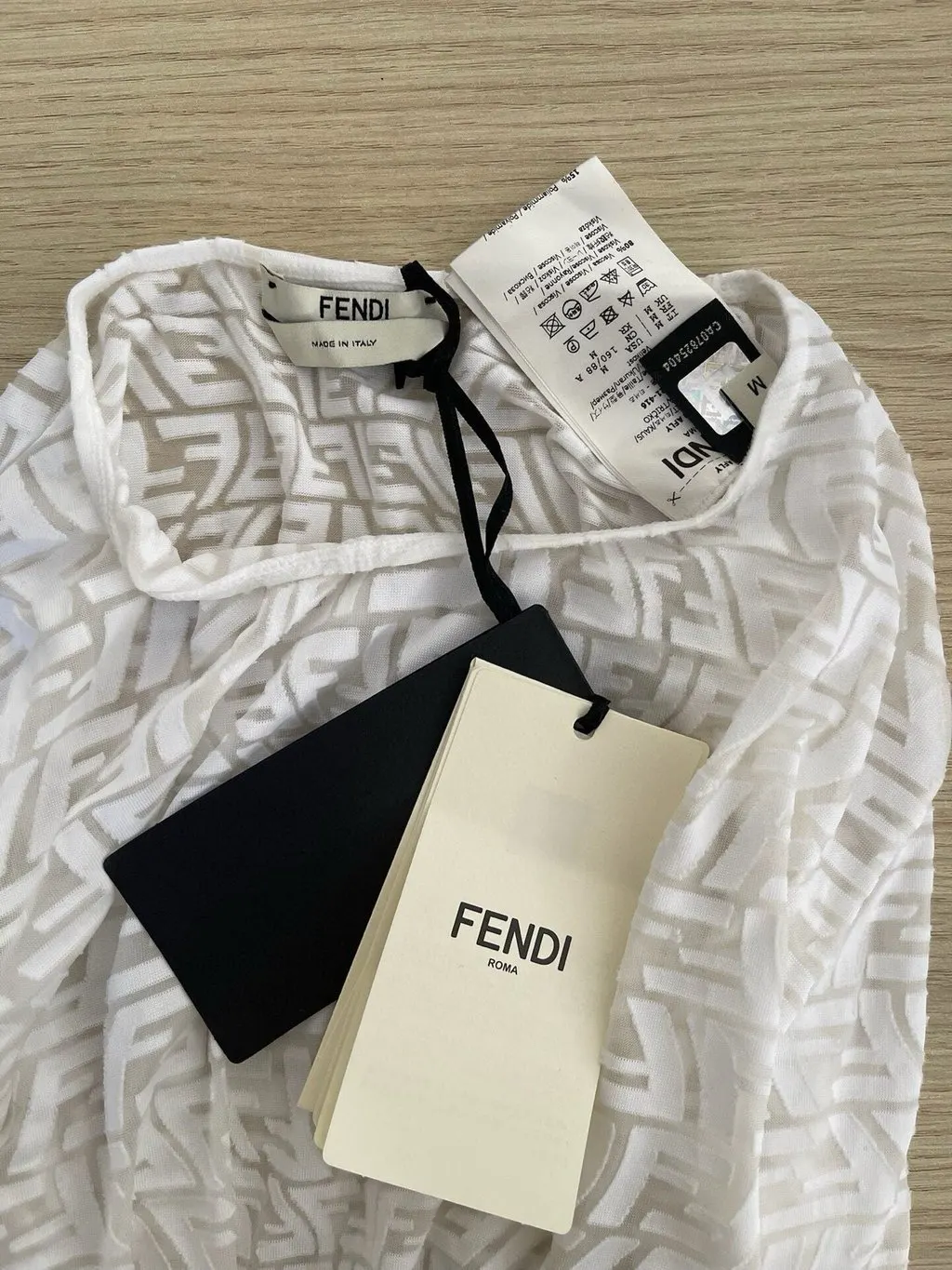 Fendi White Silk Top White Silk Never worn, with tag - Inside View