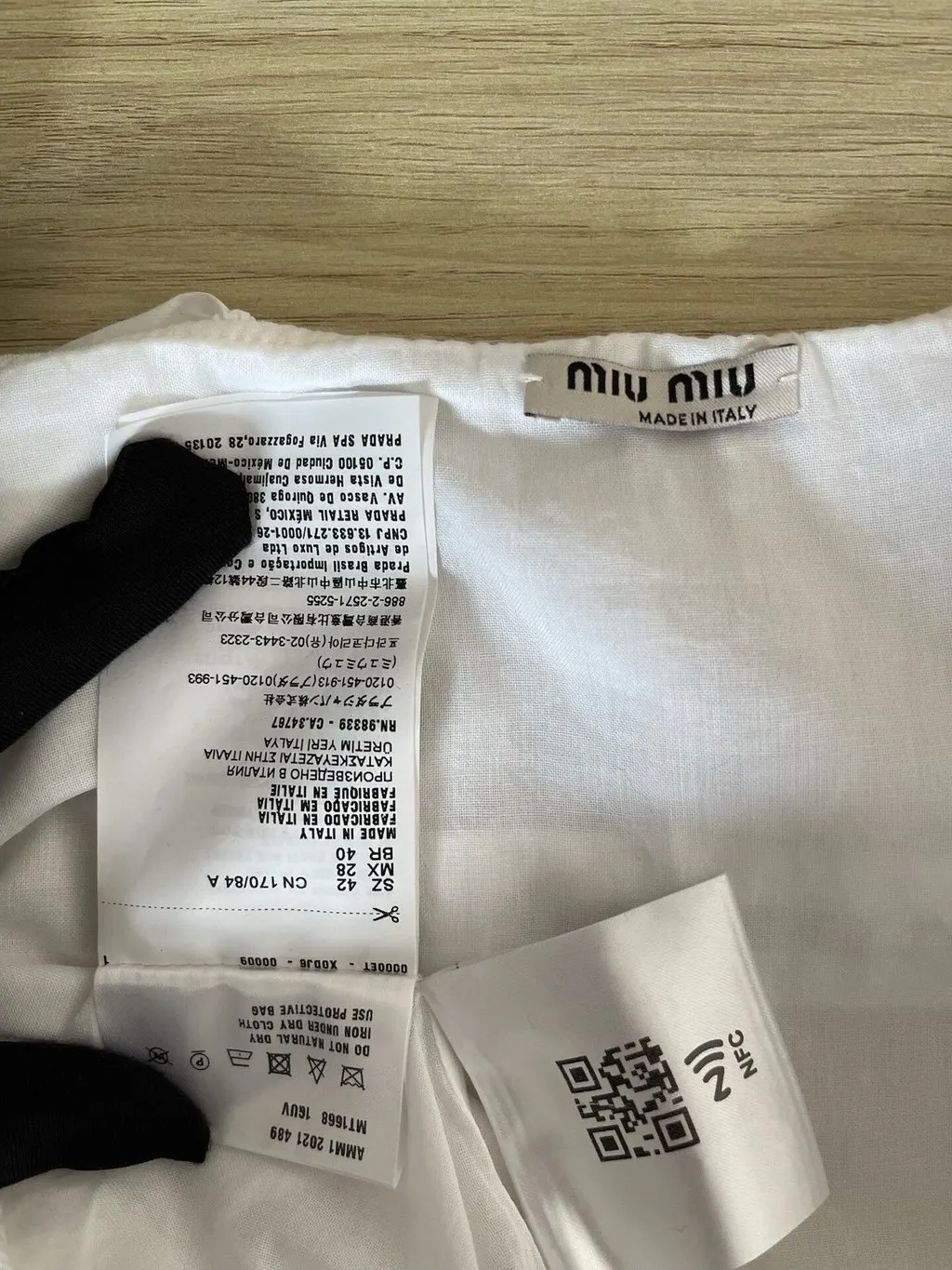 Miu Miu White Lace Top White Lace Very good - Inside View