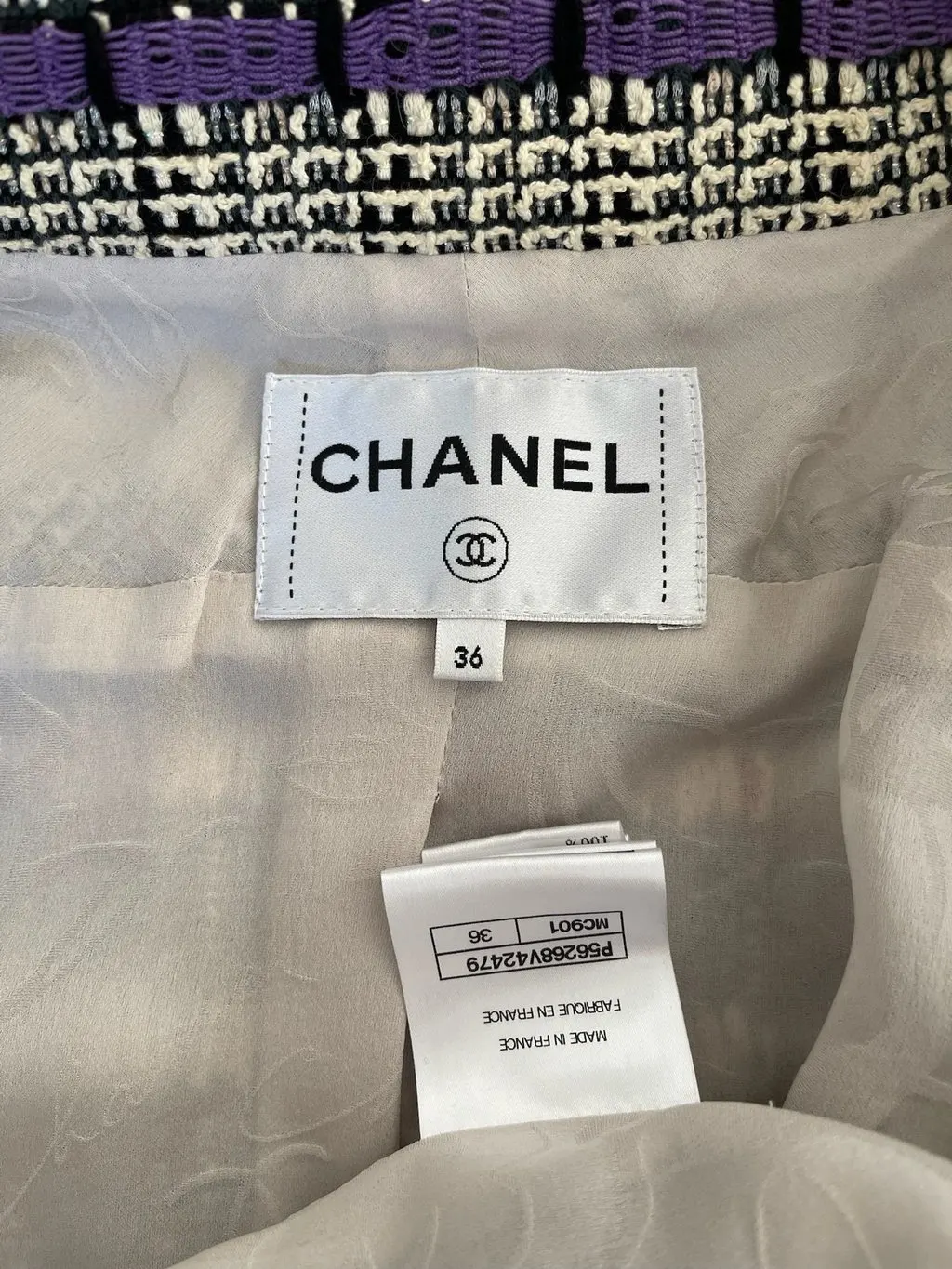 Chanel Ecru Tweed Jacket Ecru Tweed Very good - Model View
