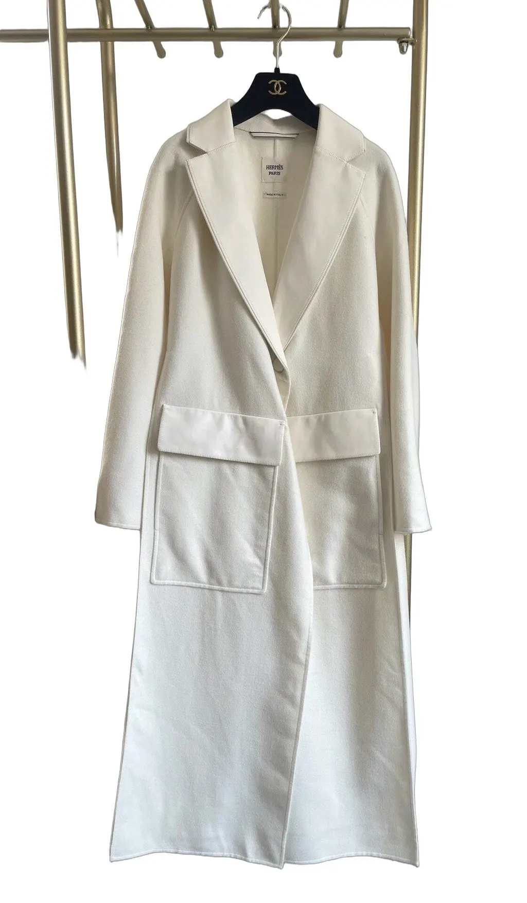 Hermès White Cashmere Coat White Cashmere Never worn, with tag - Front View