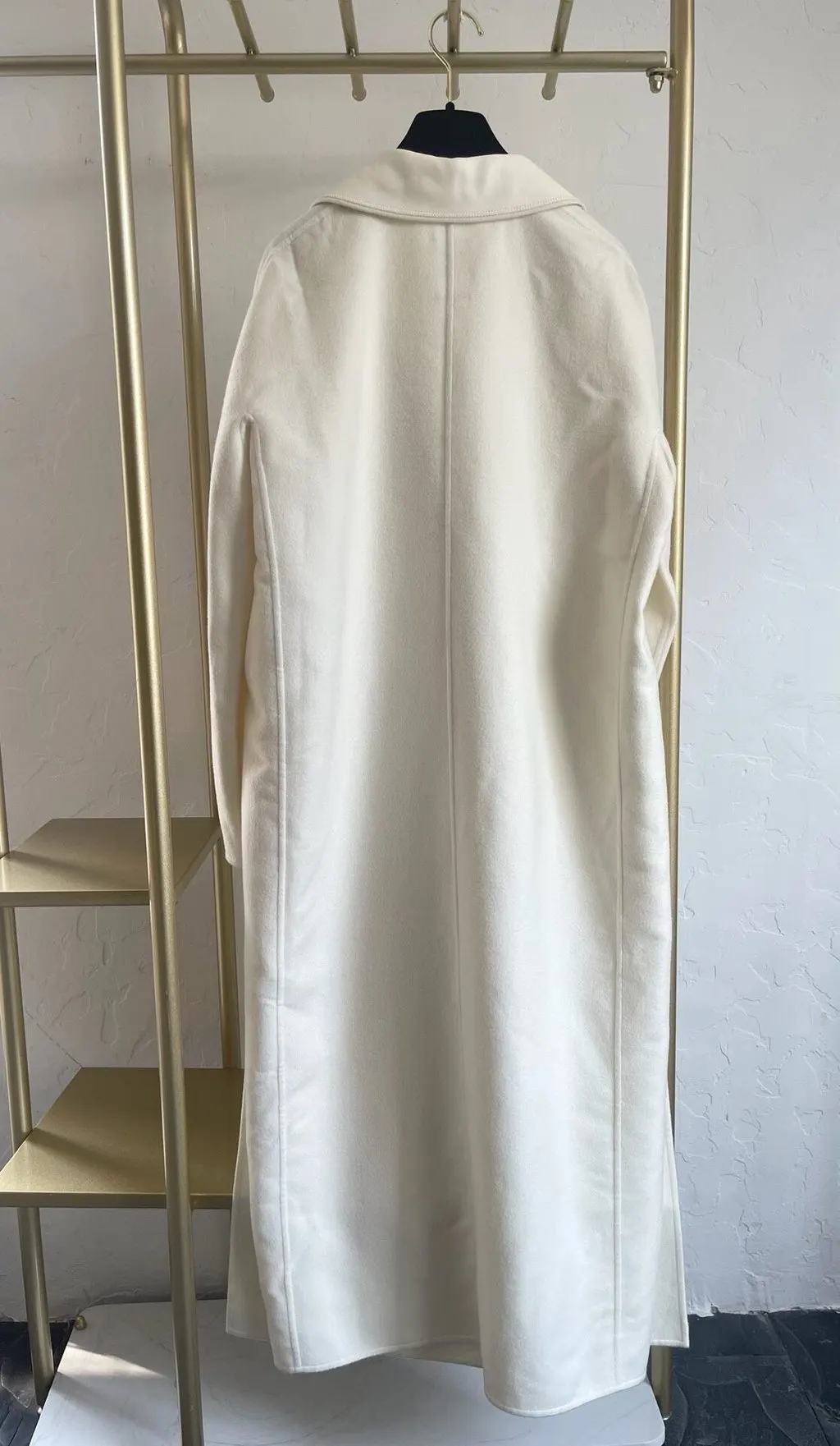 Hermès White Cashmere Coat White Cashmere Never worn, with tag - Back View