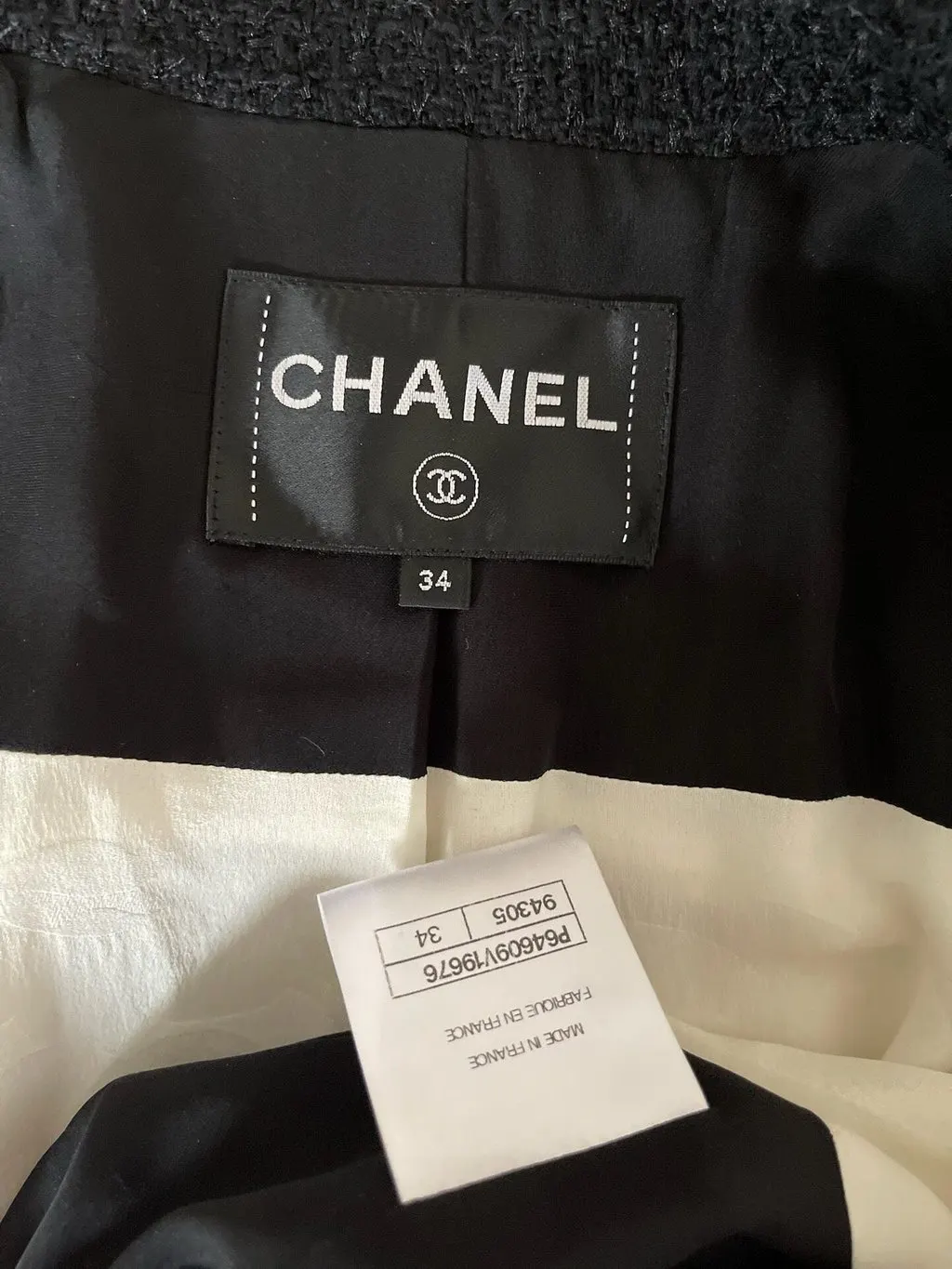 Chanel 20A Tweed Jacket MultiColor Tweed Very good - Inside View