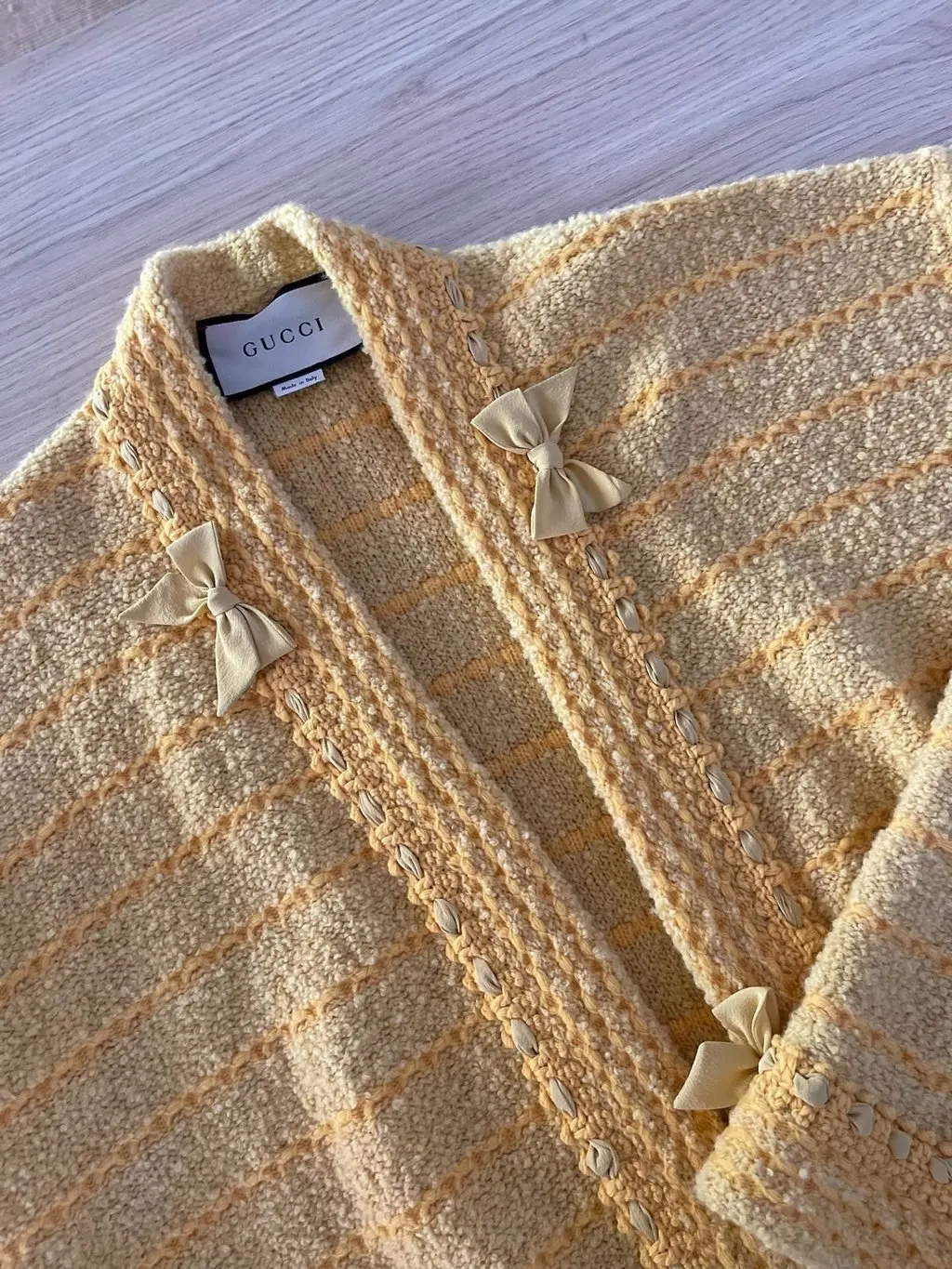 Gucci Yellow Wool Knitwear Yellow Wool Very good - Model View