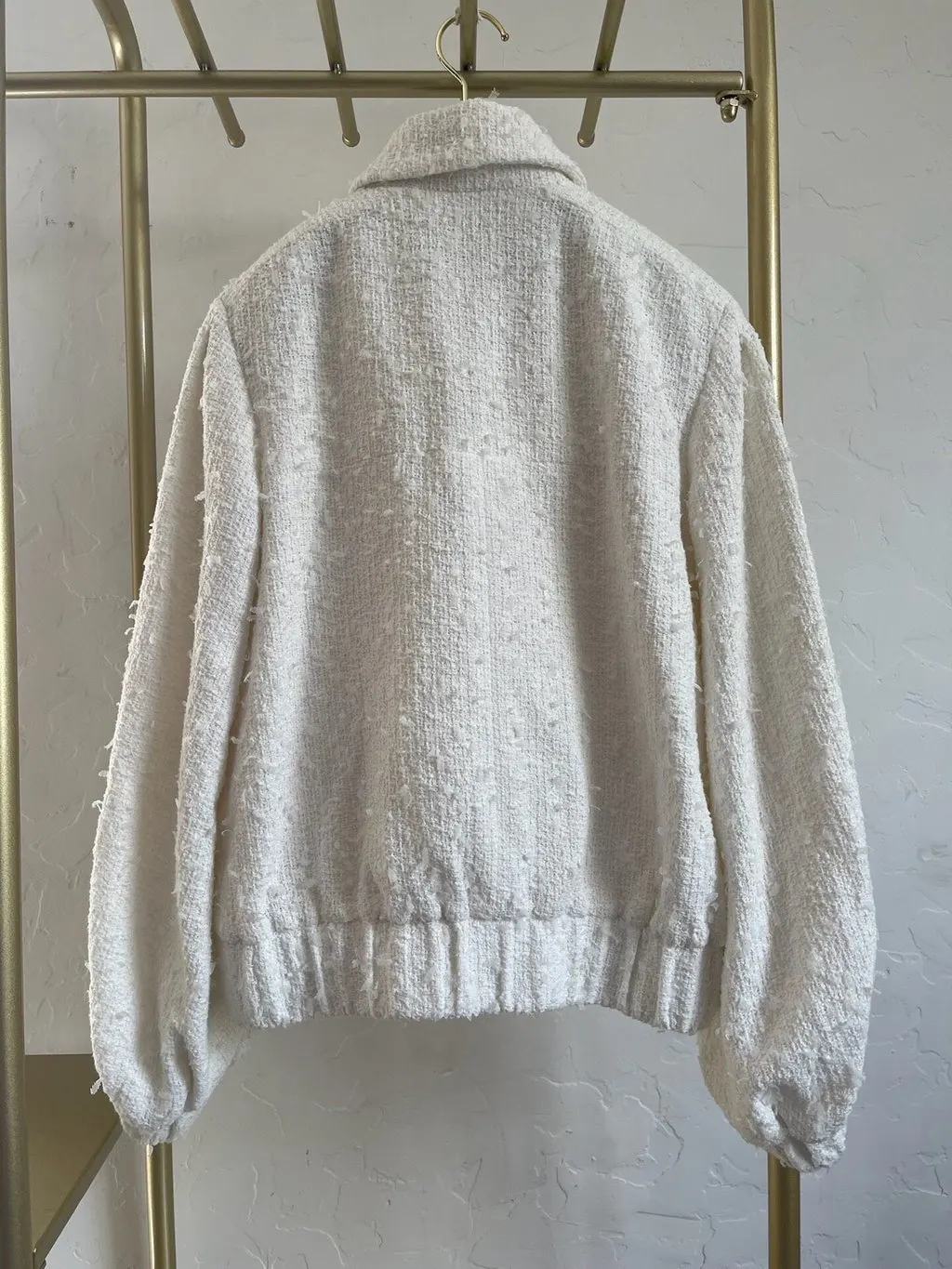 Chanel 21P White Tweed Jacket White Tweed Never worn, with tag - Back View