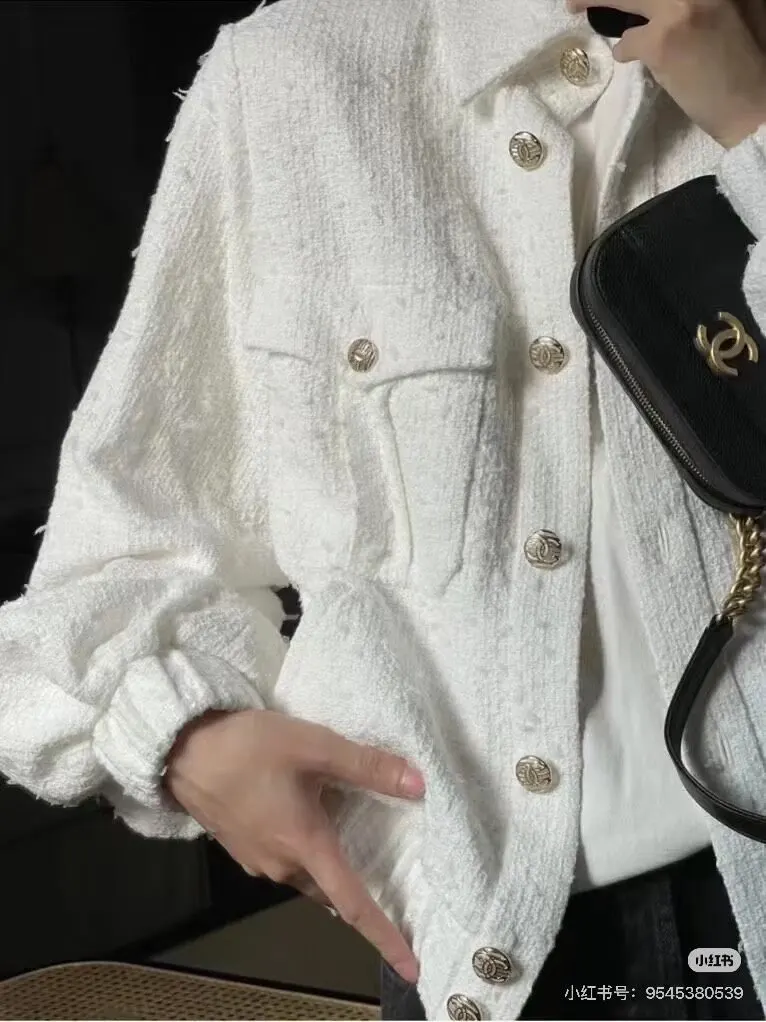 Chanel 21P White Tweed Jacket White Tweed Never worn, with tag - Box View
