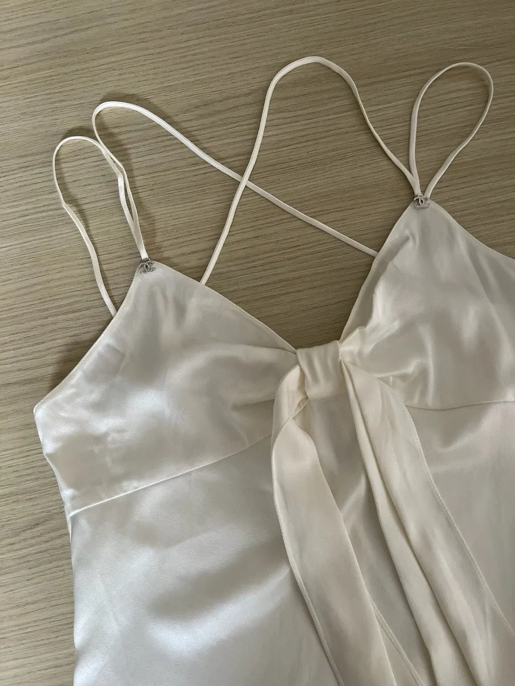 Chanel 23S White Silk Top White Silk Very good - Model View
