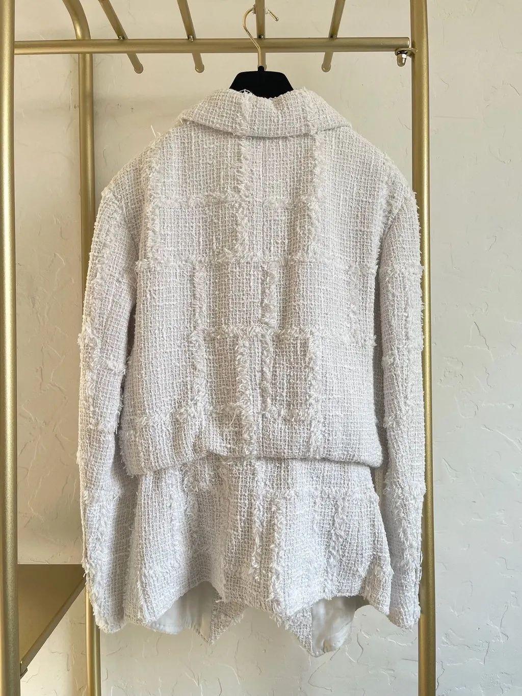 Chanel 22C White Tweed Jacket White Tweed Very good - Back View