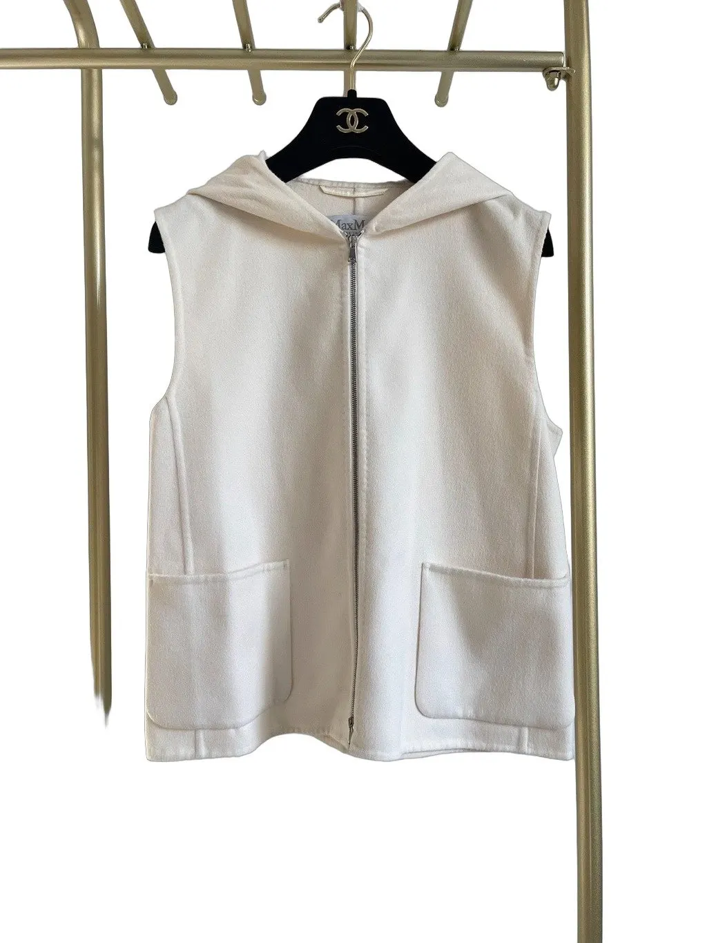 Max Mara White Cashmere Top White Cashmere Very good - Front View