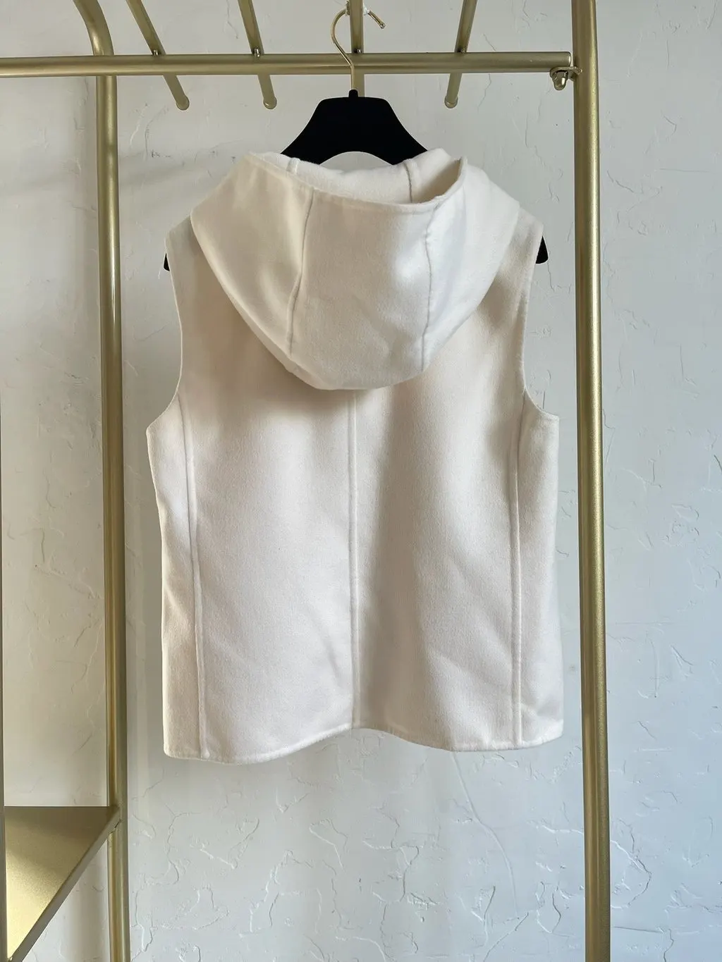 Max Mara White Cashmere Top White Cashmere Very good - Back View