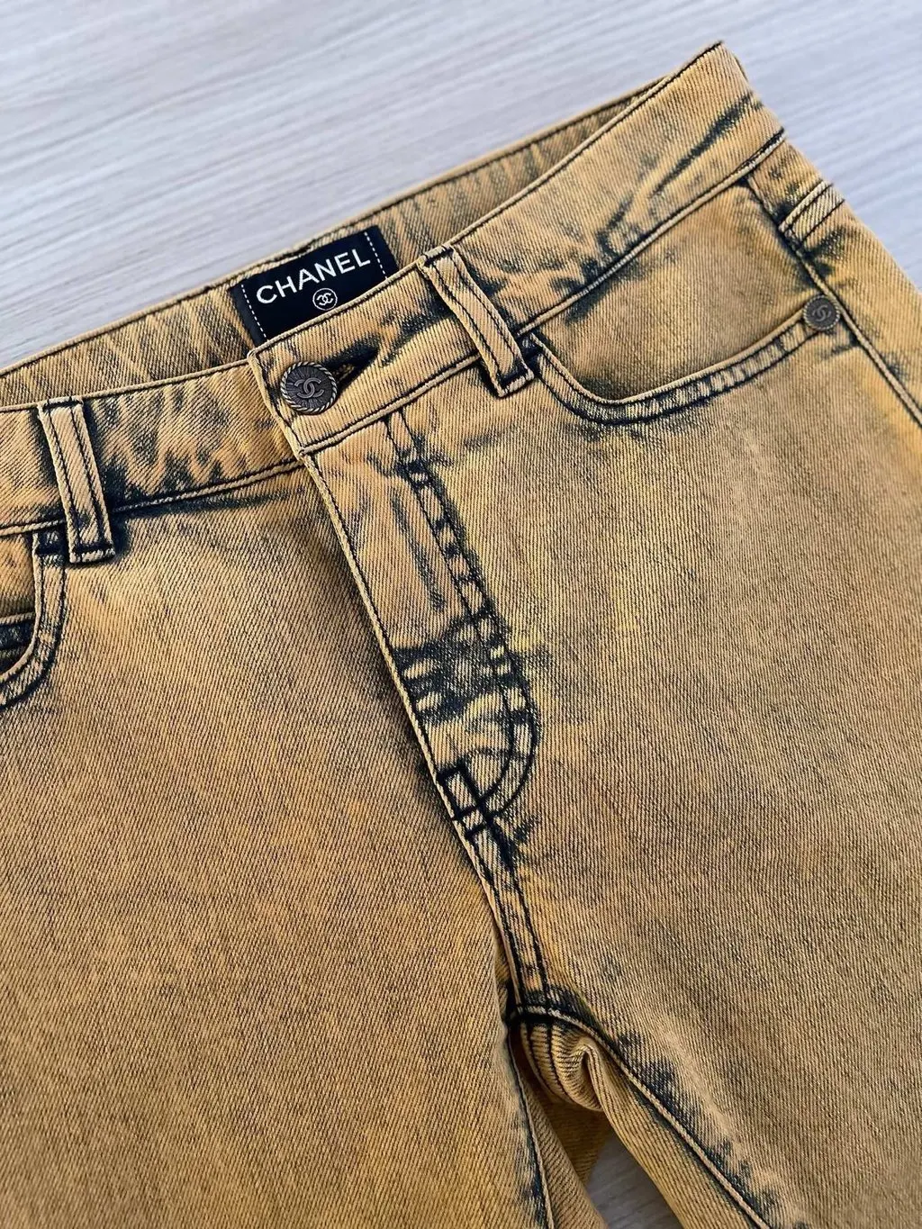Chanel Yellow Denim Jeans Yellow Denim Very good - Model View