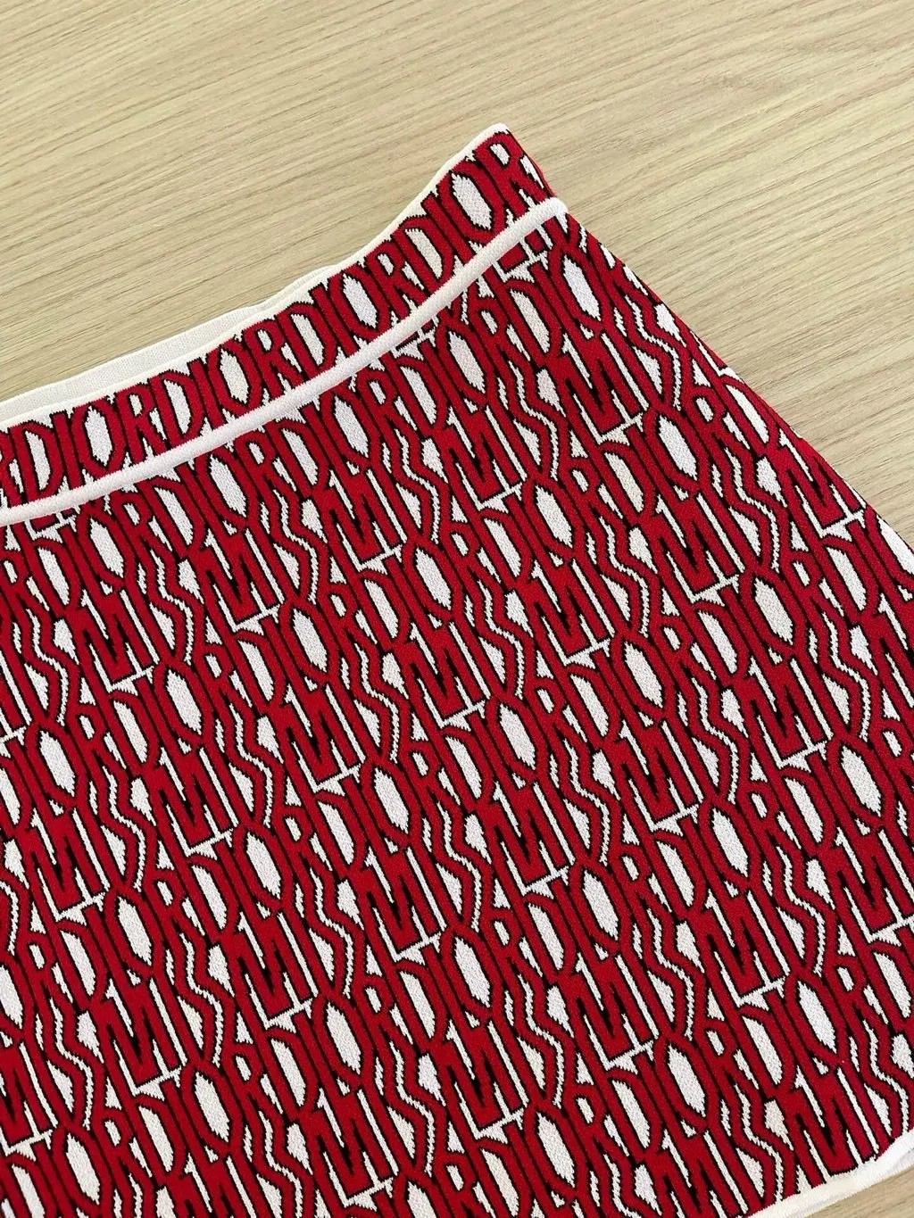 Dior Red Silk Skirt Red Silk Very good - Model View