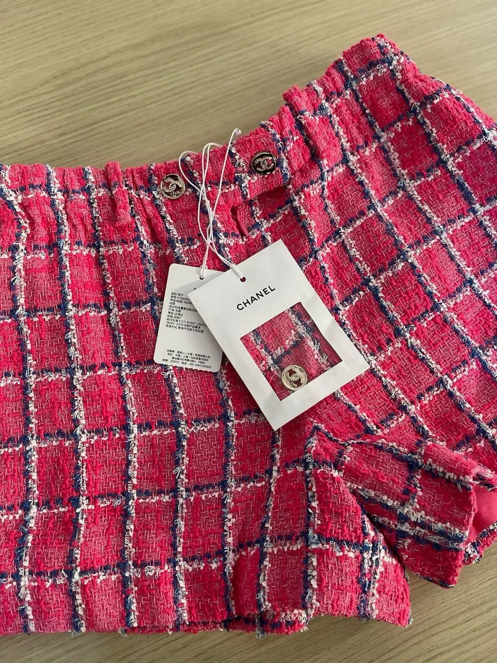 Chanel 24P Pink Tweed Shorts Pink Tweed Never worn, with tag - Model View