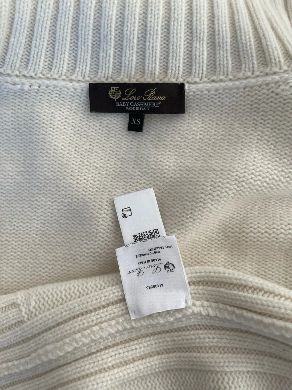 Loro Piana Beige Cashmere Knitwear Beige Cashmere Very good - Inside View