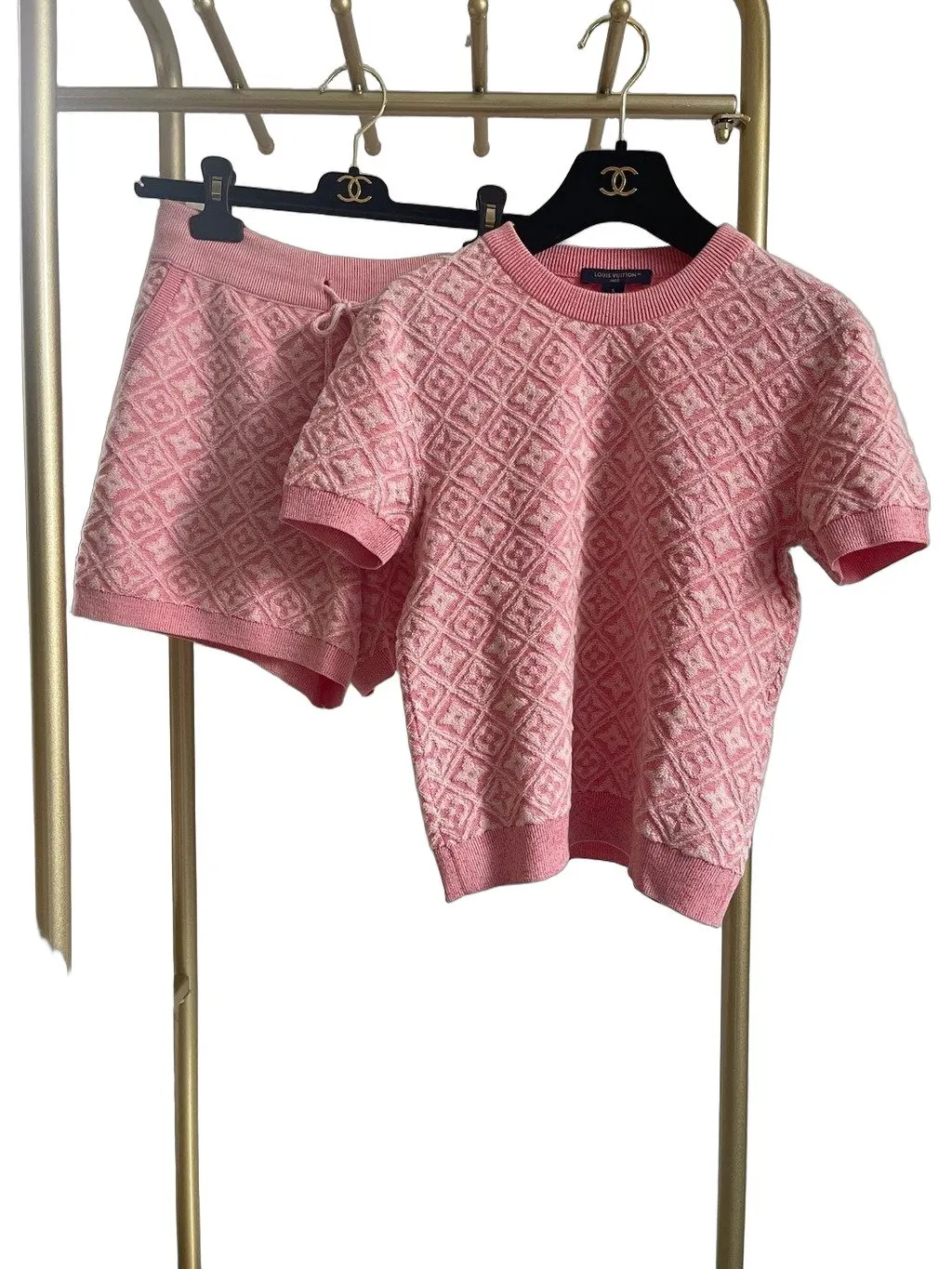 Louis Vuitton Pink Sponge Shorts Pink Very good - Front View