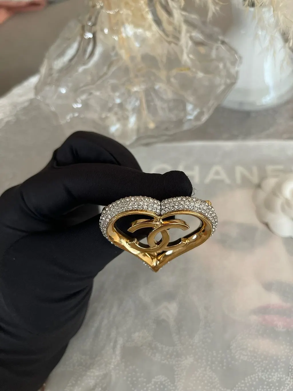 Chanel Gold Crystal Brooch Gold Crystal Very good - Inside View
