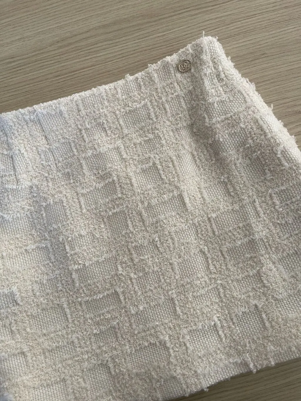 Chanel 23B White Cotton Skirt White Cotton Very good - Model View