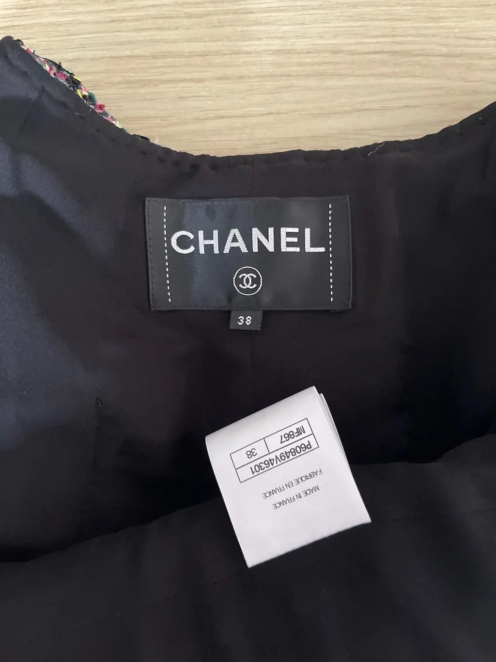 Chanel 19P Tweed Jacket MultiColor Tweed Very good - Inside View