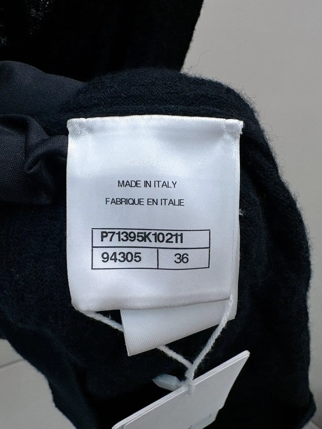 Chanel Black Cashmere Knitwear Black Cashmere Very good - Model View