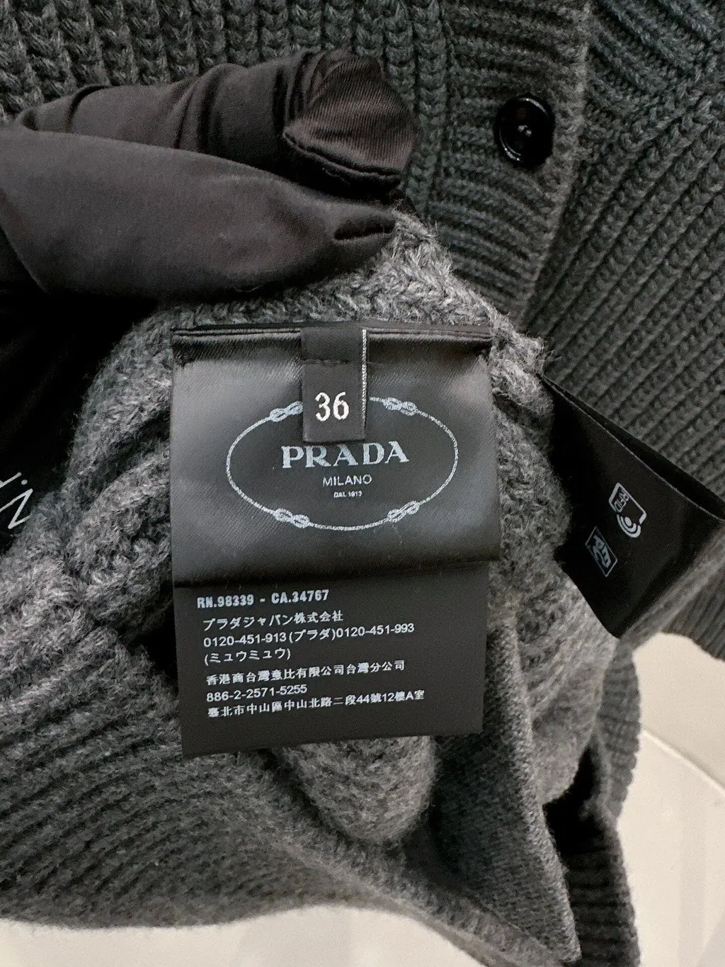 Prada Grey Wool Knitwear Grey Wool Never worn - Box View
